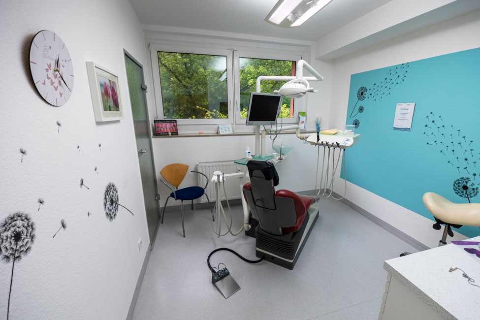 Foto Zahnarzt Hohenschönhausen - Behandlungszimmer 3